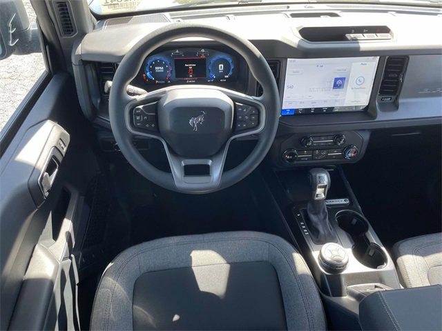 New 2025 Ford Bronco Base image 19