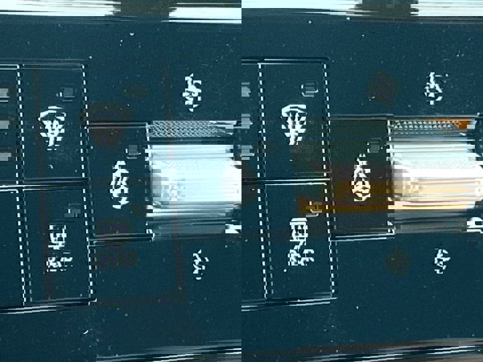 New 2026 Nissan Armada SL w/ Captain's Chari Seat Package image 30