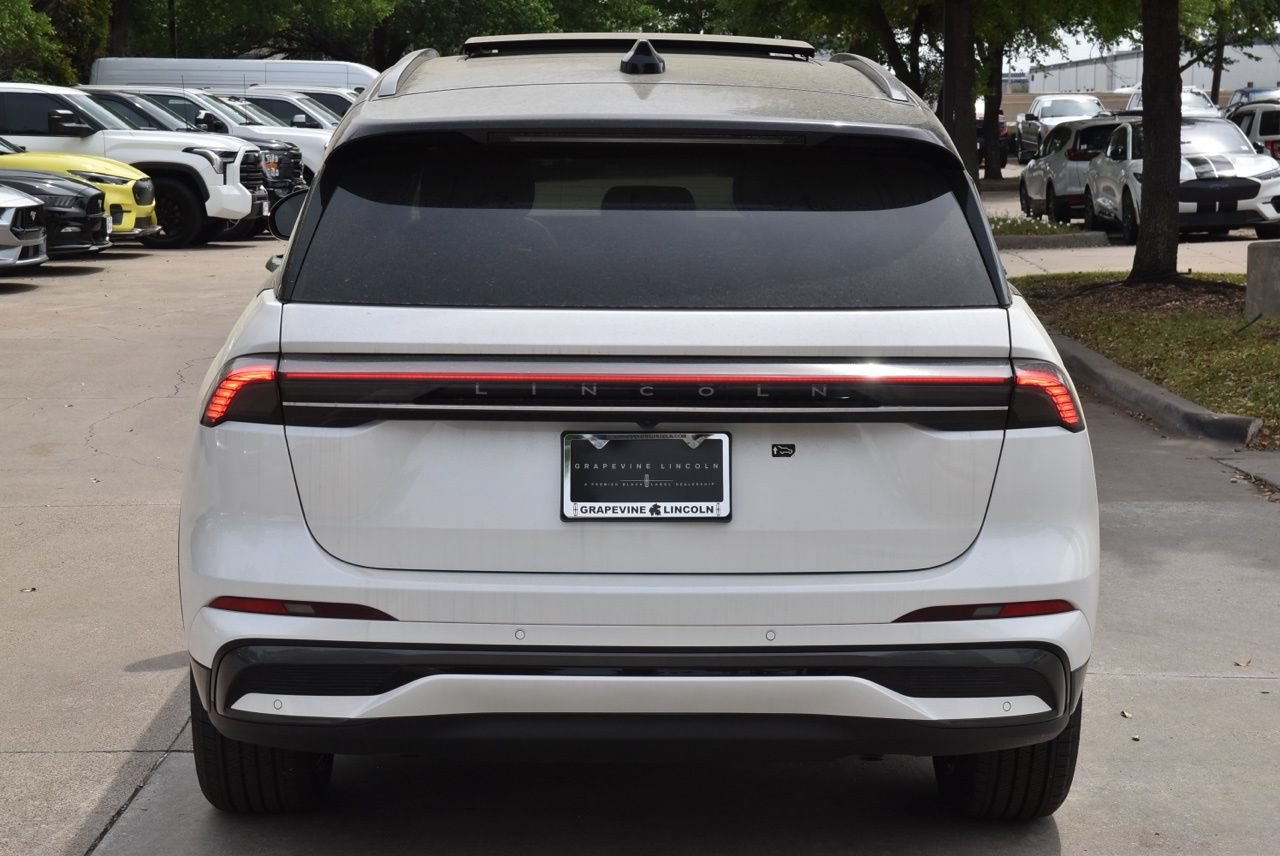 New 2026 Lincoln Nautilus Reserve w/ Jet Appearance Package AWD/4WD image 15