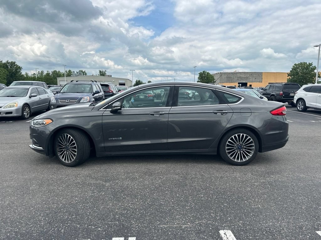 Used 2018 Ford Fusion SE w/ Equipment Group 602A FWD image 8