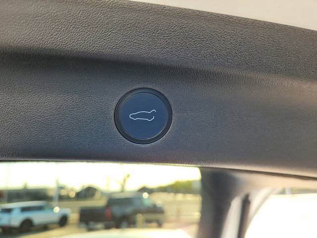 Used 2021 Tesla Model Y Long Range AWD/4WD image 7