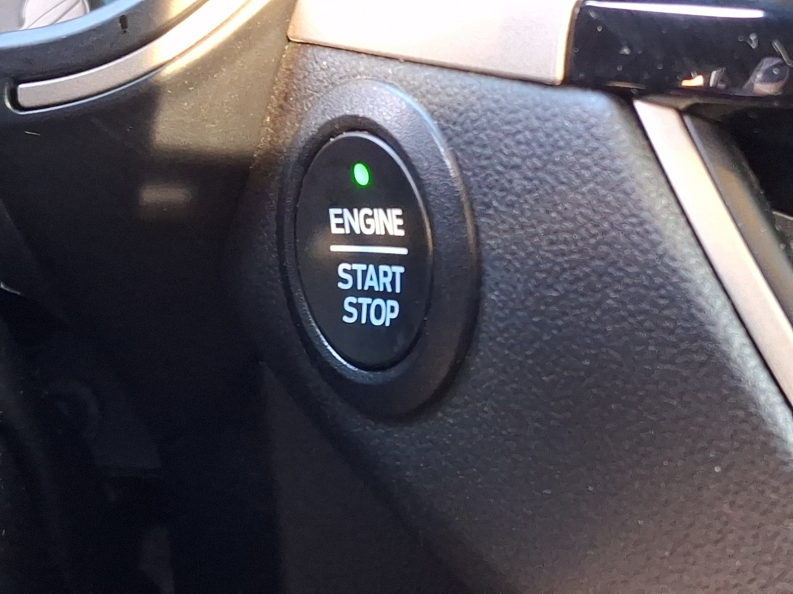 Certified 2022 Ford Escape SE AWD/4WD image 24