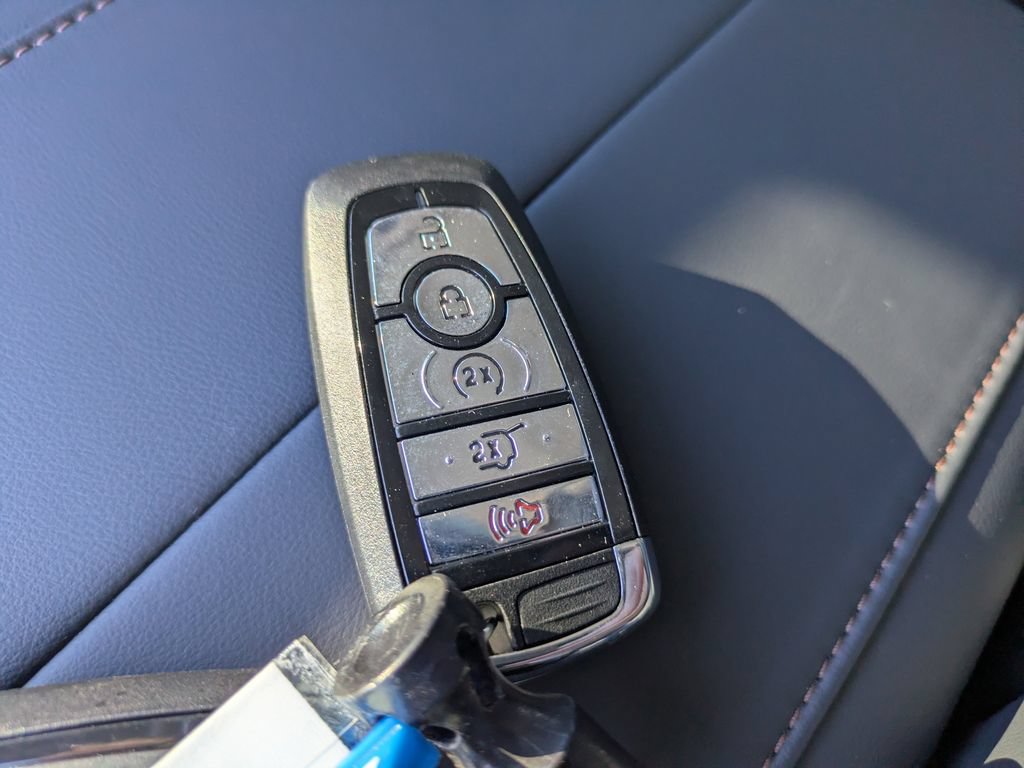 New 2026 Lincoln Nautilus Reserve AWD/4WD image 35