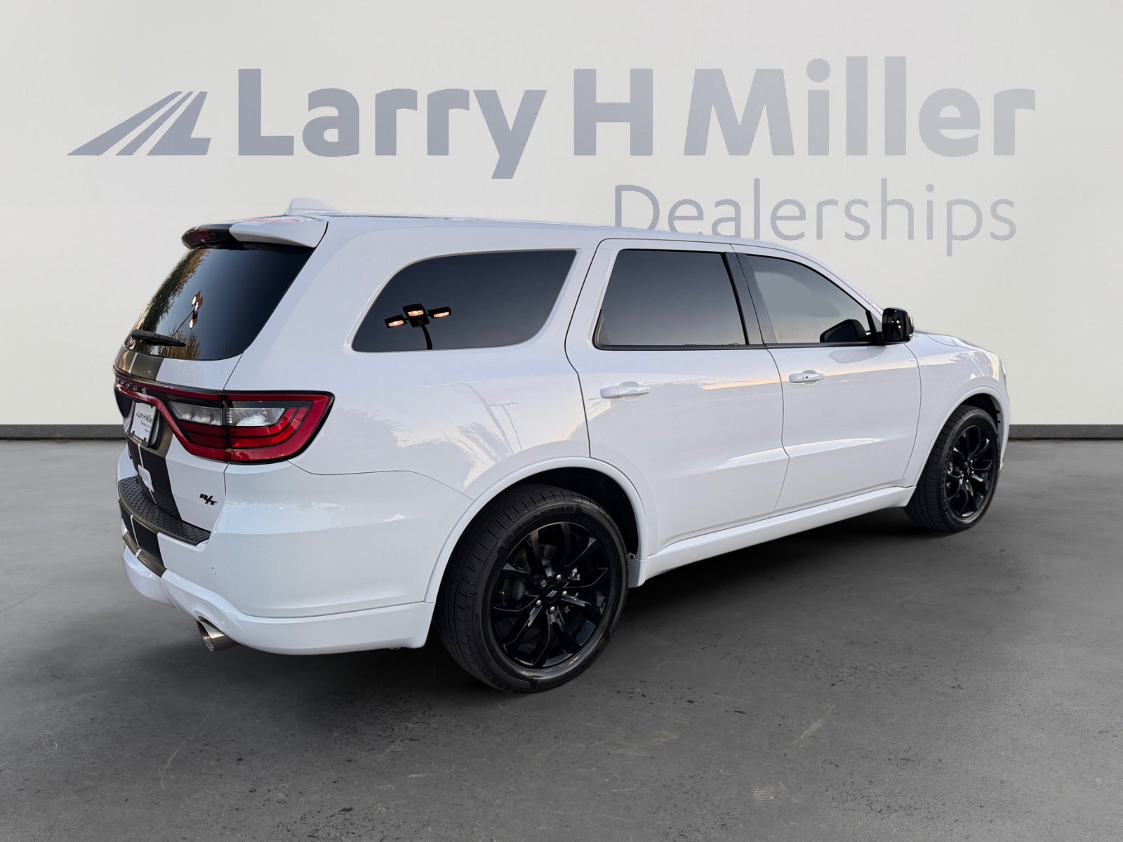 Certified 2019 Dodge Durango R/T w/ Technology Group image 5