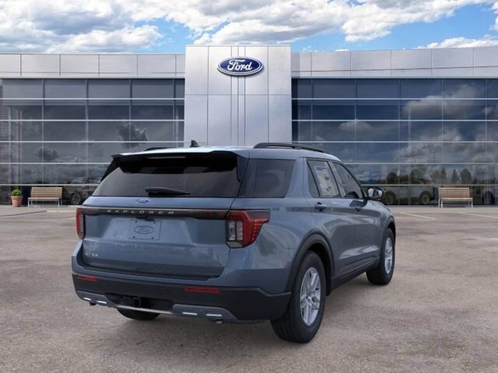 New 2026 Ford Explorer Active w/ Active Comfort Package RWD image 8