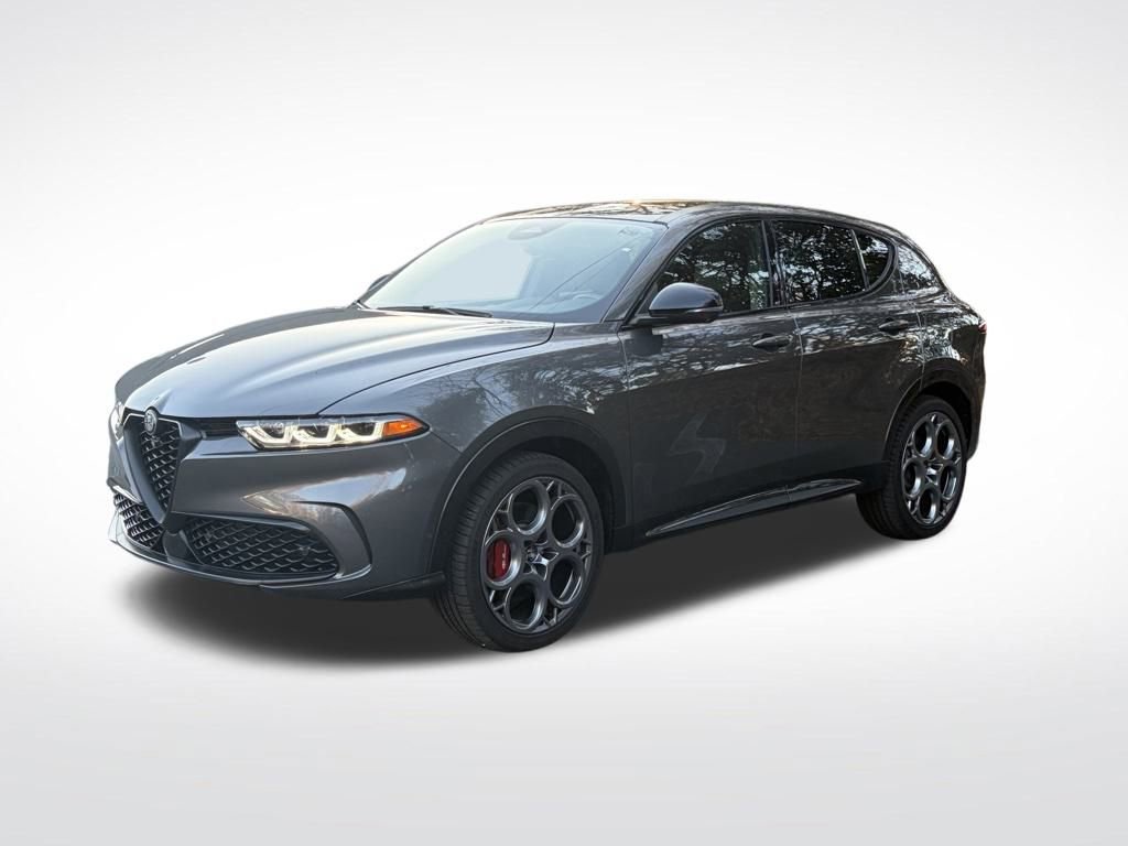 Used 2024 Alfa Romeo Tonale Veloce w/ Active Assist Package video 2