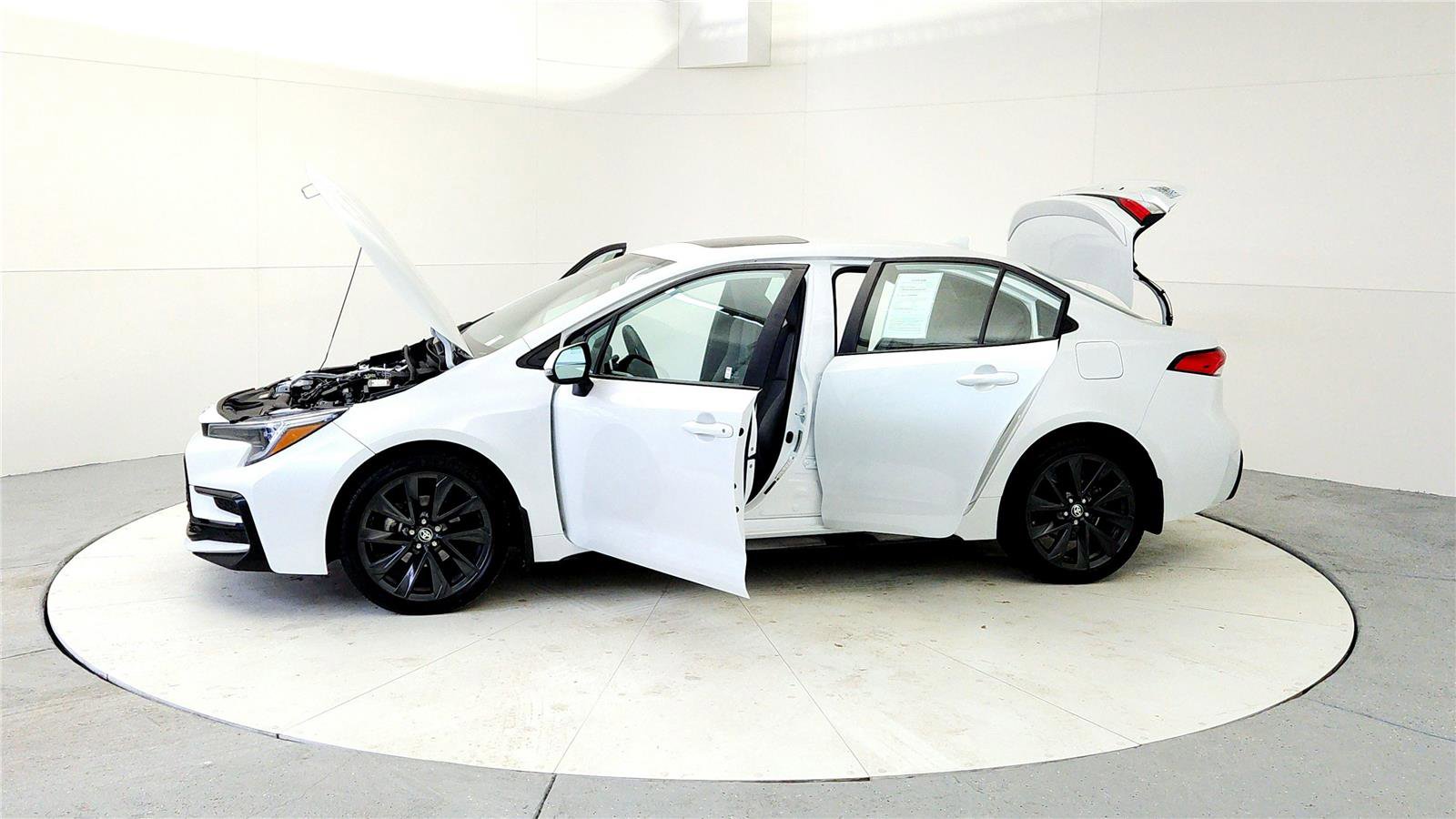 Certified 2023 Toyota Corolla SE w/ SE Premium Package image 10