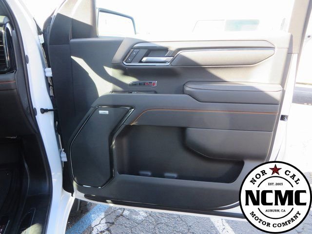Used 2025 GMC Sierra 1500 AT4 image 50