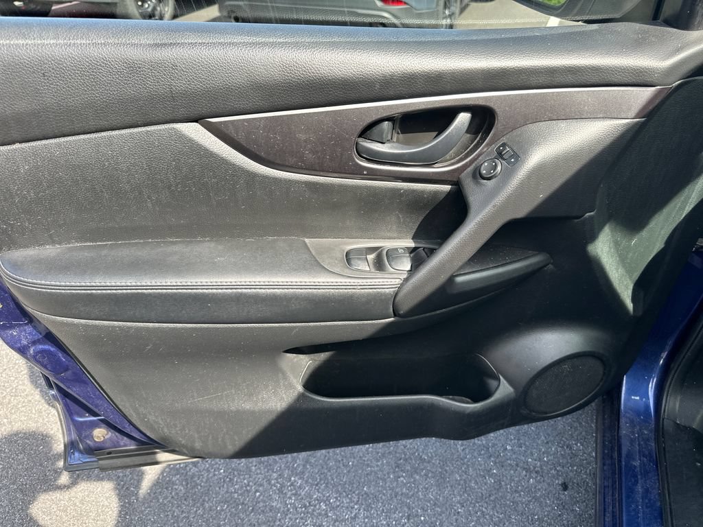 Used 2019 Nissan Rogue Sport S AWD/4WD image 10