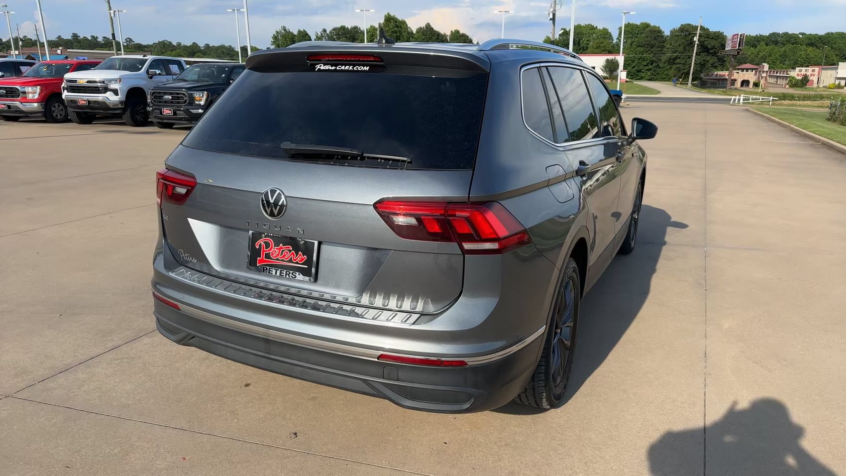Used 2023 Volkswagen Tiguan SE FWD image 8