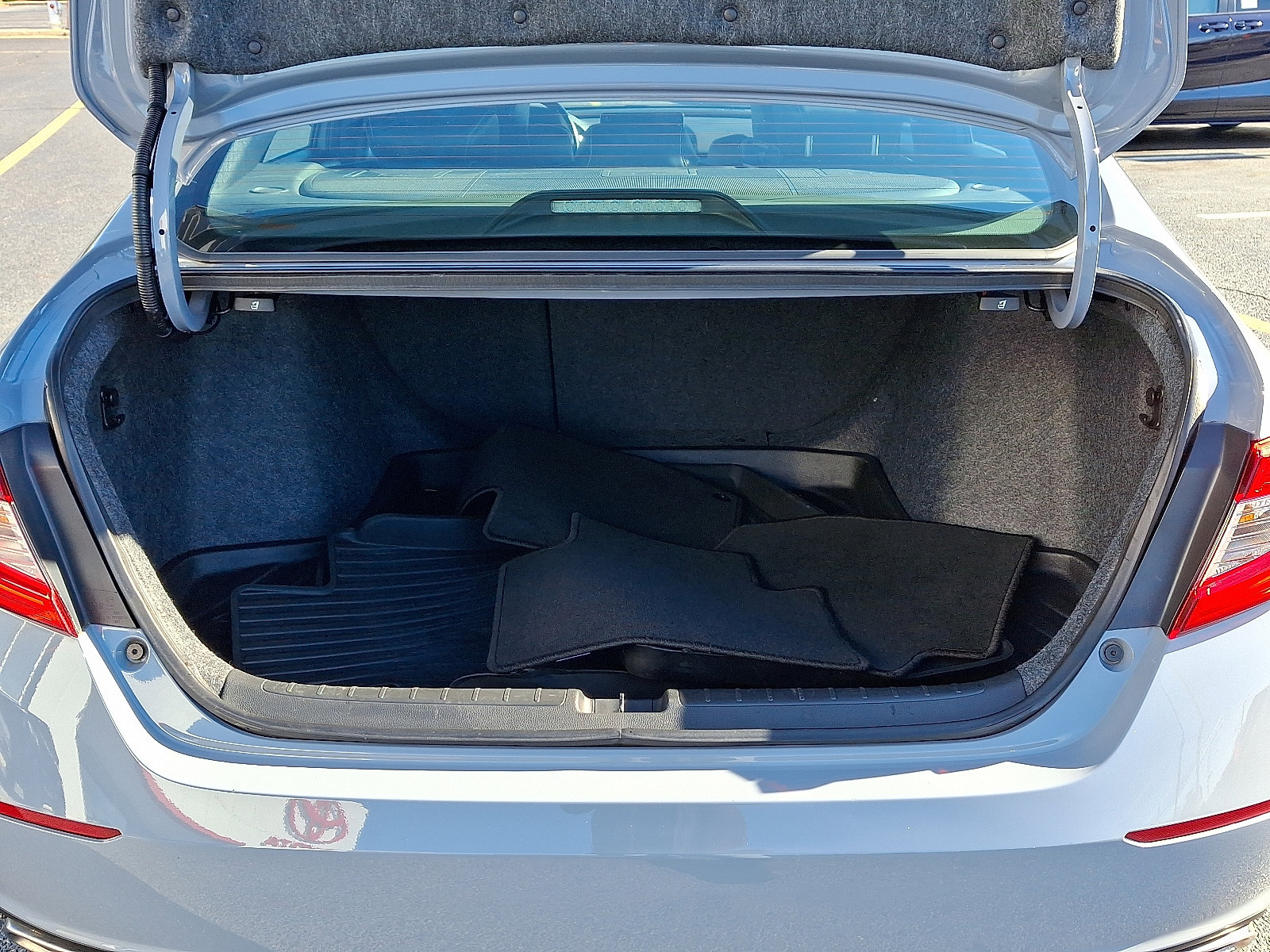 Used 2022 Honda Accord Sport image 30