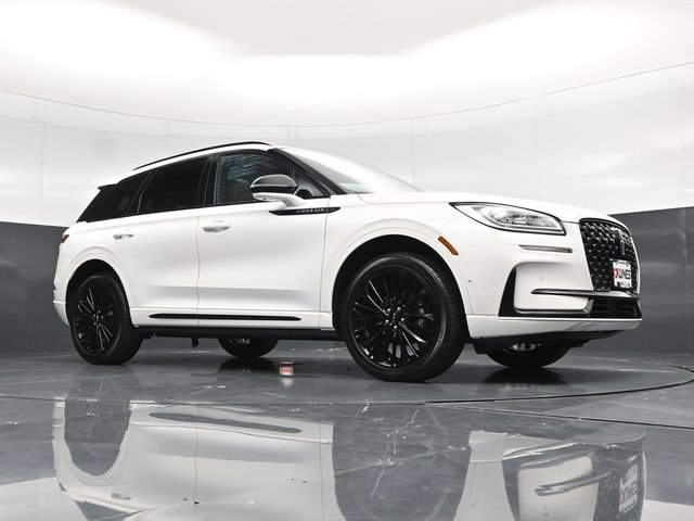 Used 2023 Lincoln Corsair Reserve w/ Equipment Group 202A AWD/4WD image 59