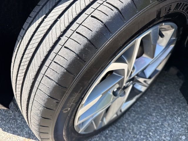 Used 2023 Hyundai Sonata SEL w/ Preferred Accessory Package FWD image 6