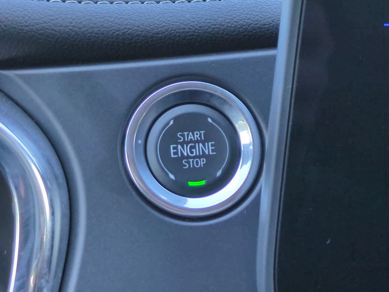 Used 2025 Chevrolet Blazer LT FWD image 26