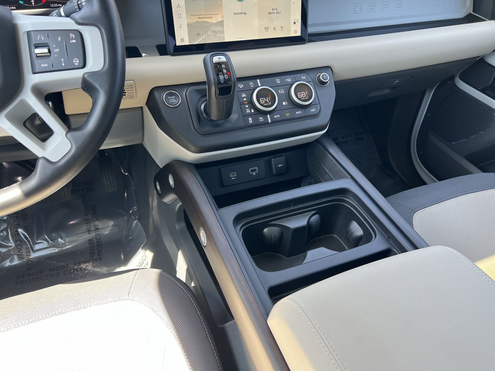 Used 2024 Land Rover Defender 110 X-Dynamic SE image 31