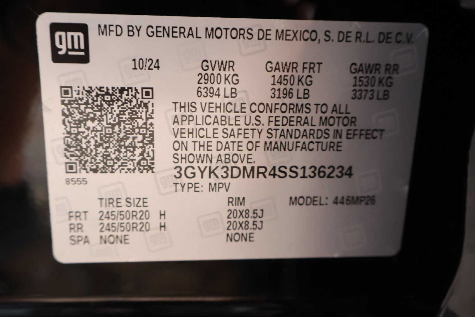 Certified 2025 Cadillac Optiq Luxury 2 w/ LPO, Floor Liner Package AWD/4WD image 25