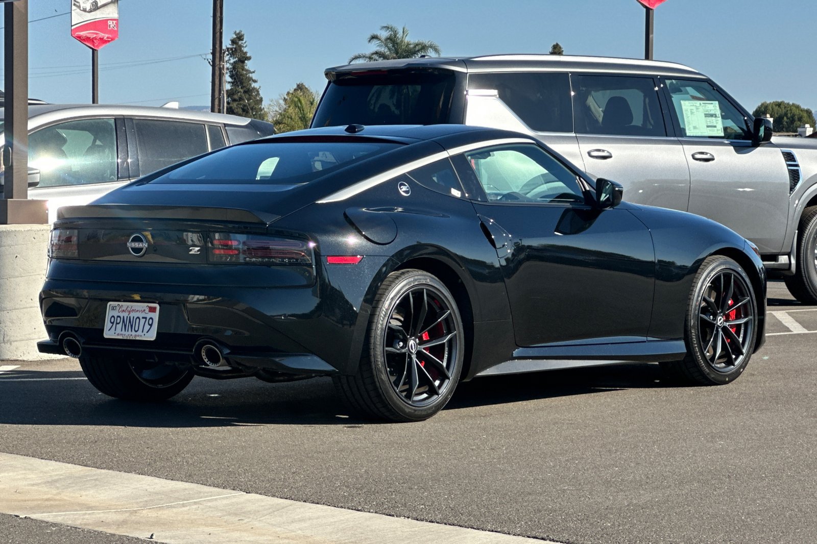 Certified 2024 Nissan Z Performance w/ Floor Mat Package RWD image 4