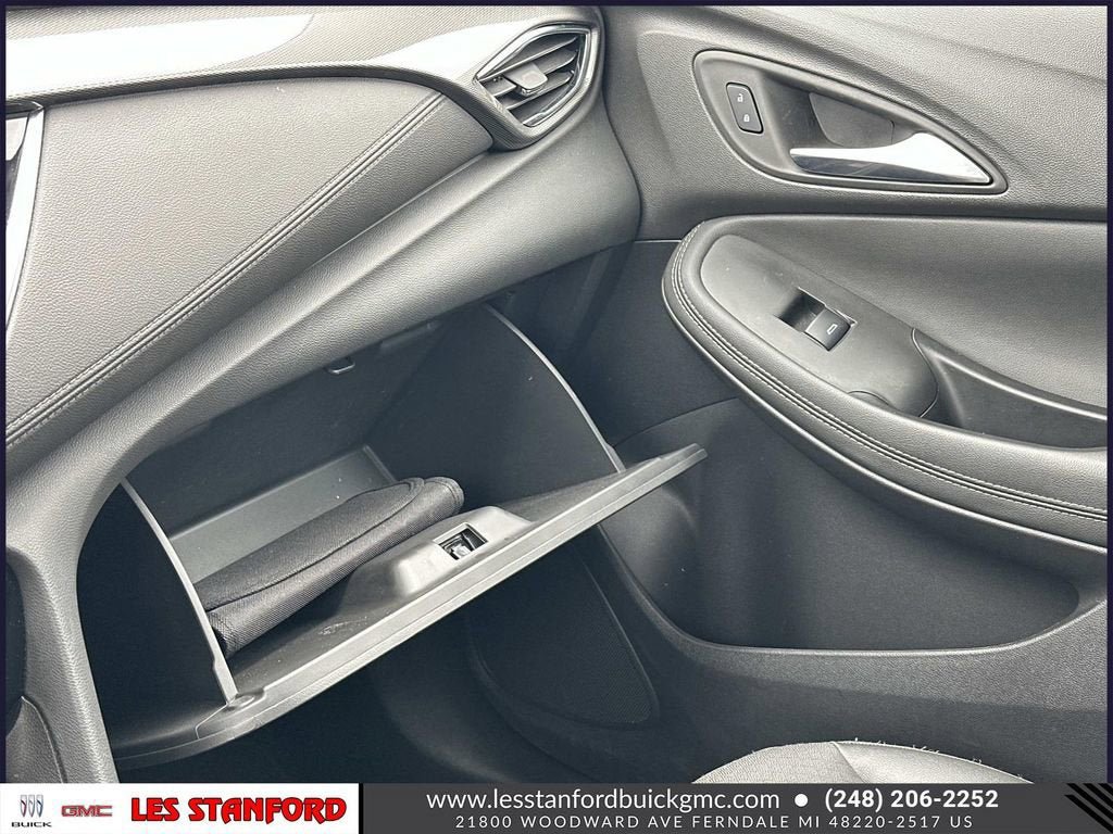 Used 2023 Buick Encore GX Select w/ Safety Package II FWD image 33