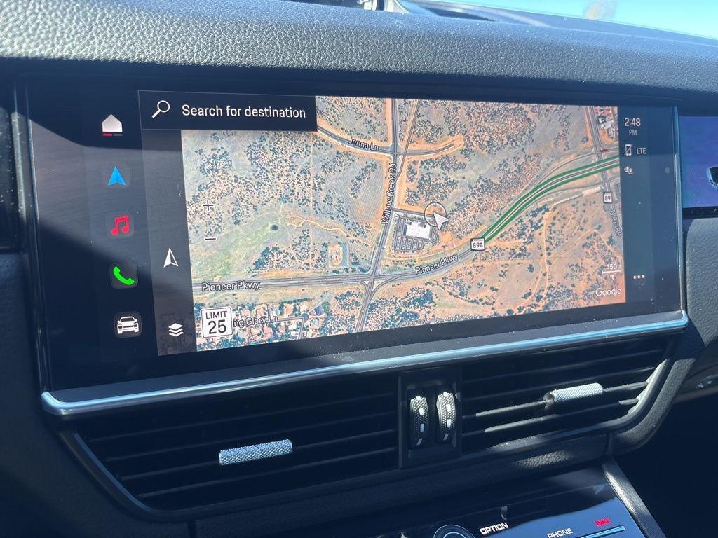 Used 2023 Porsche Cayenne image 23