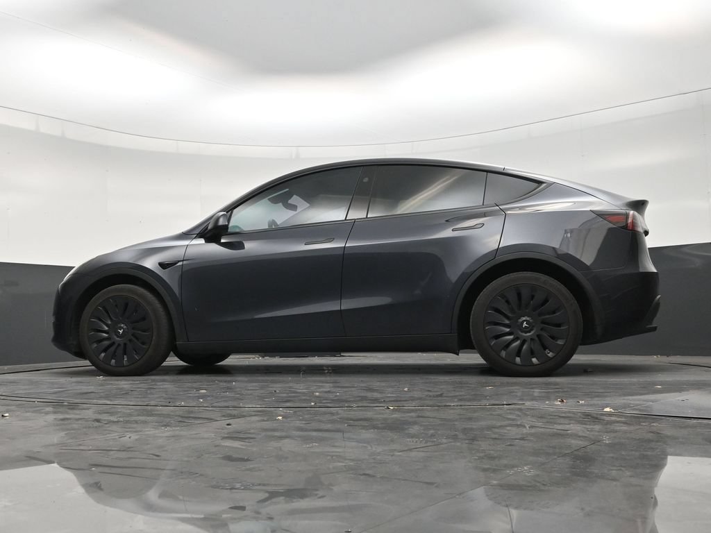 Used 2024 Tesla Model Y Long Range AWD/4WD image 20