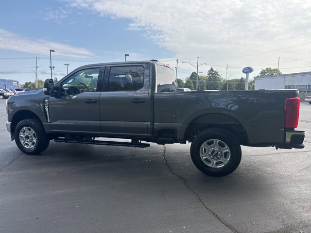 New 2026 Ford F250 XLT image 3