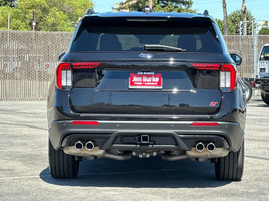 Certified 2025 Ford Explorer ST w/ Sun And Sound Package AWD/4WD image 4