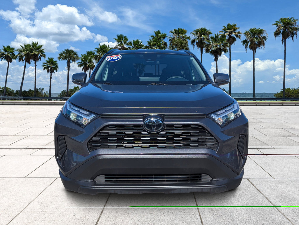 Used 2025 Toyota RAV4 XLE FWD image 3