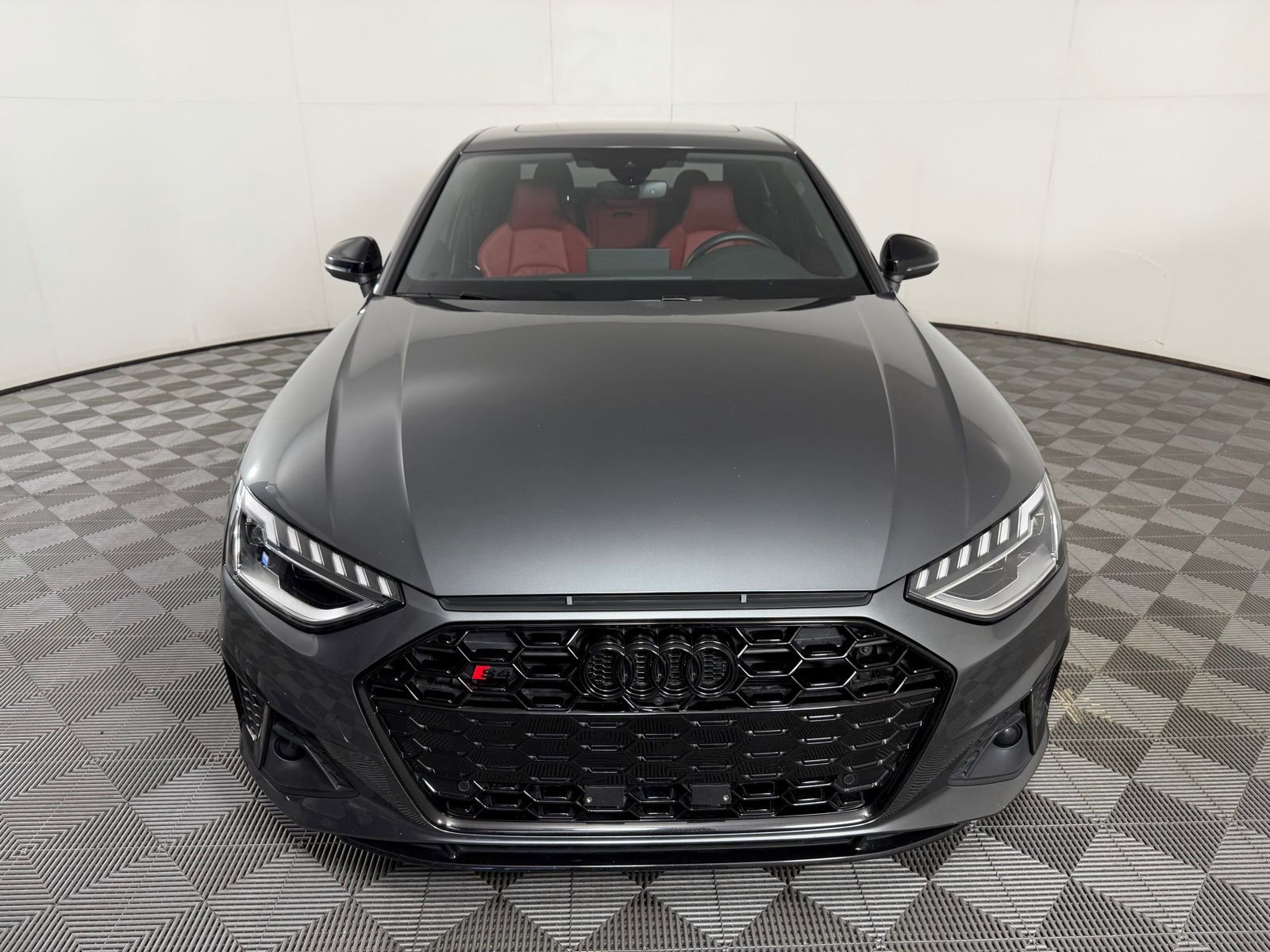 Used 2023 Audi S4 Premium Plus w/ Premium Plus Package image 2