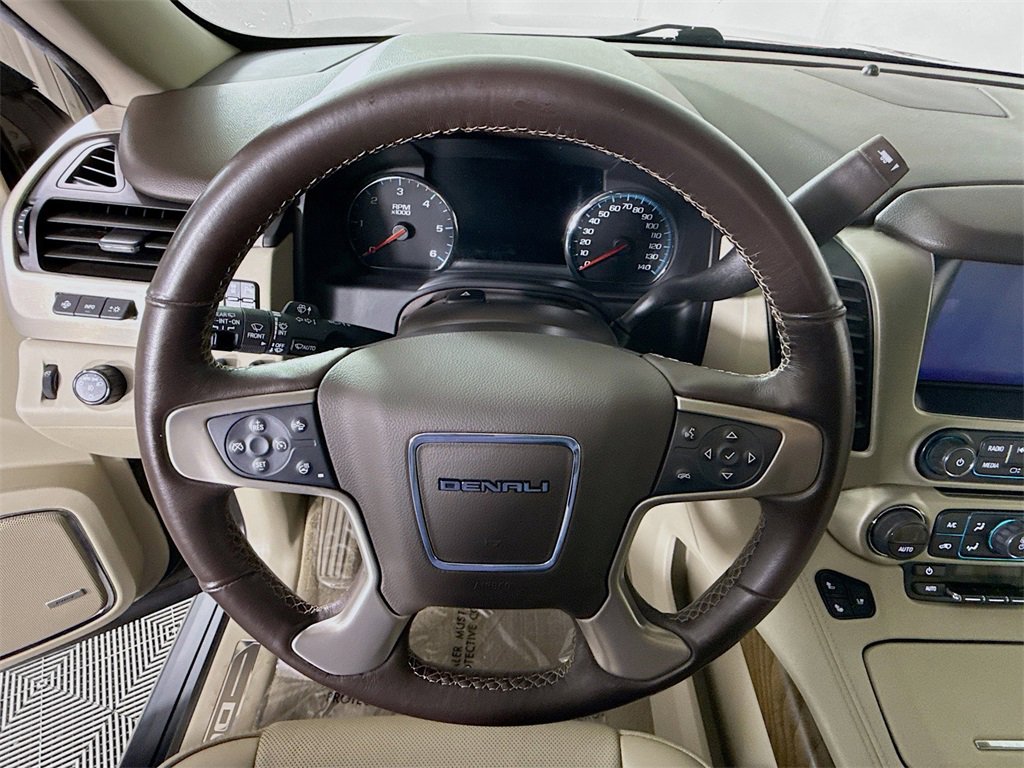 Used 2020 GMC Yukon Denali w/ Open Road Package image 23