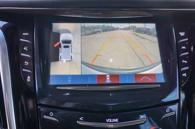 Used 2018 Cadillac Escalade Luxury AWD/4WD image 34
