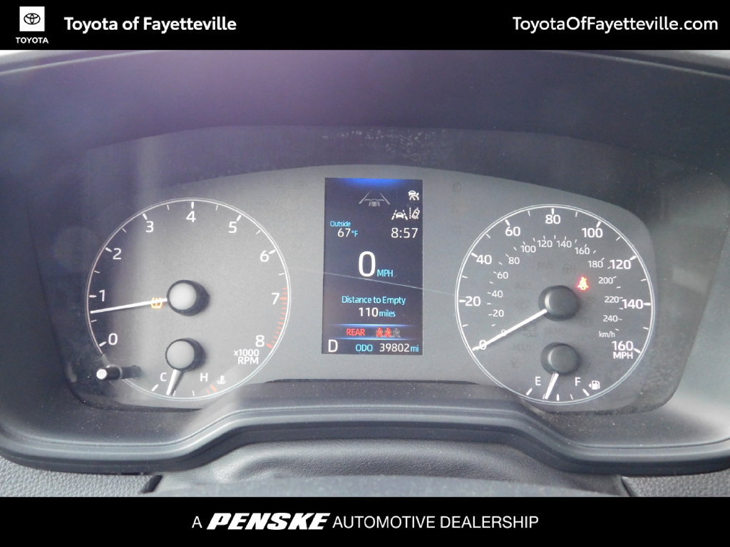 Used 2025 Toyota Corolla LE FWD image 11