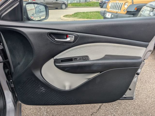 Used 2015 Dodge Dart SXT image 23