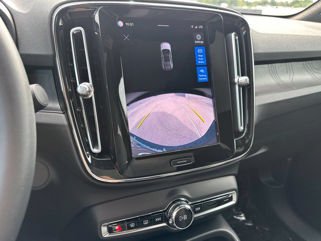 Certified 2023 Volvo C40 Recharge Core AWD/4WD image 23