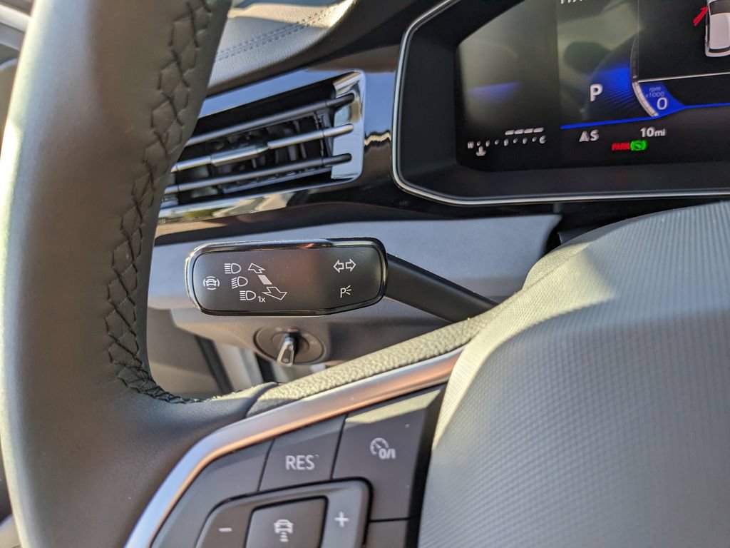 New 2026 Volkswagen Jetta SE FWD image 27