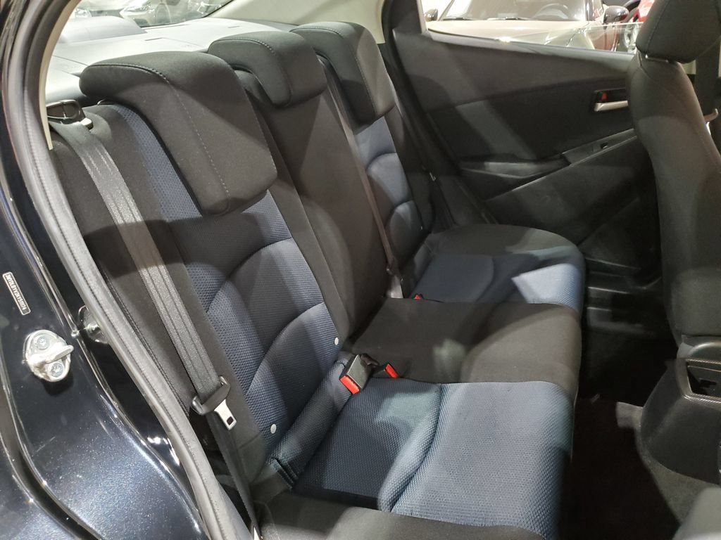 Used 2019 Toyota Yaris LE FWD image 18