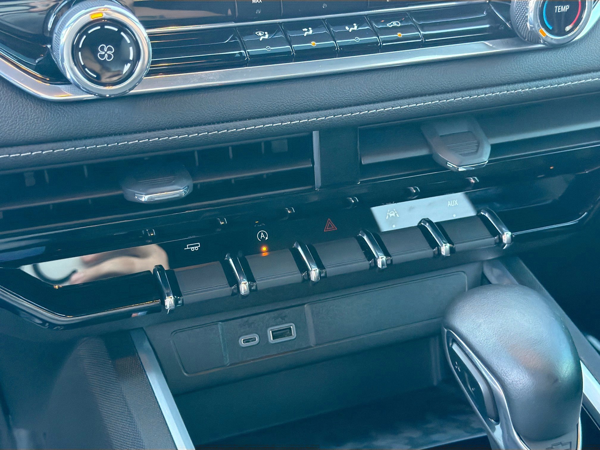 Used 2024 Chevrolet Colorado LT w/ Advanced Trailering Package image 29