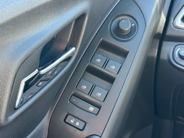 Used 2021 Chevrolet Trax LT w/ Redline Edition image 21