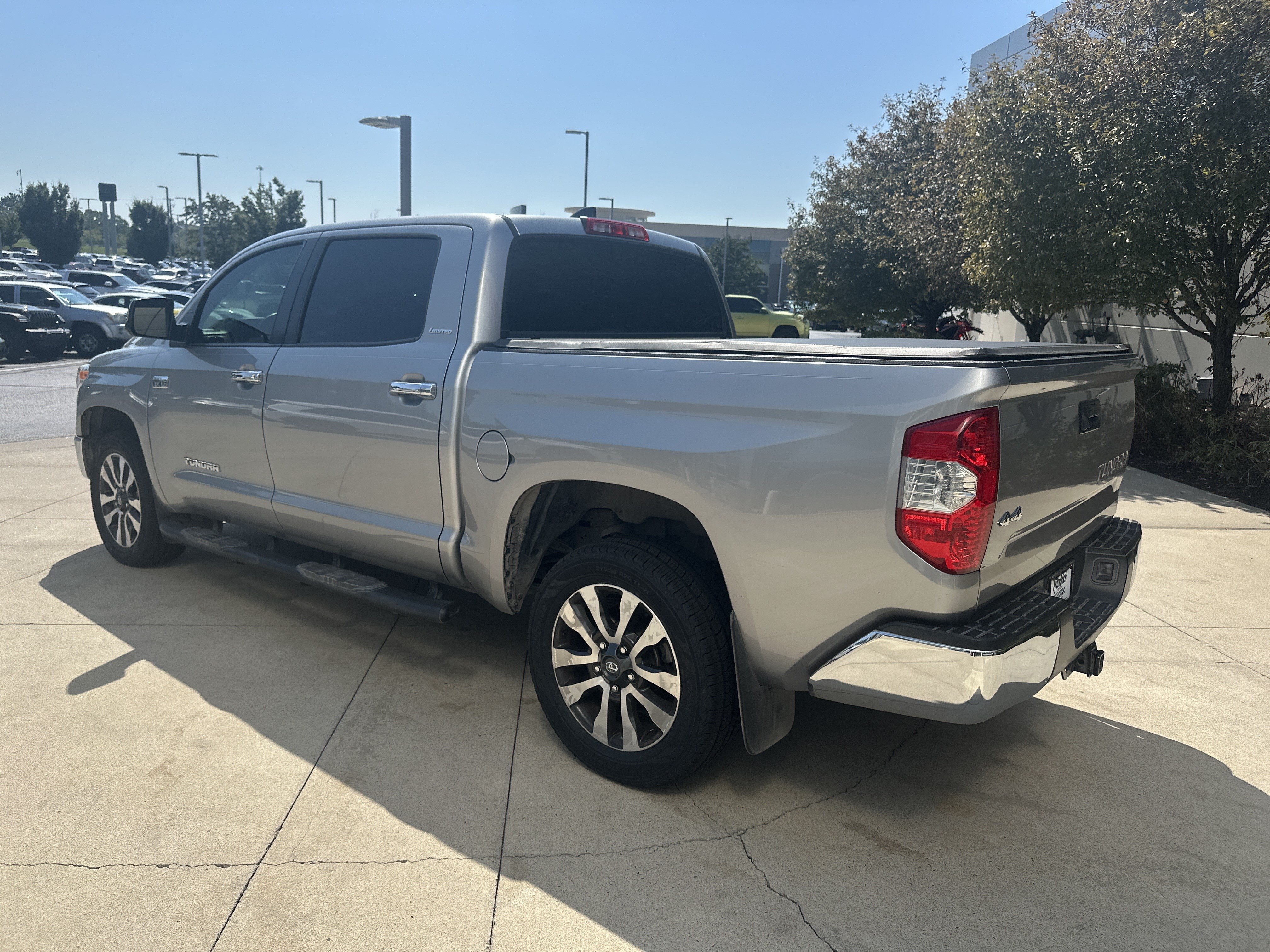 Used 2021 Toyota Tundra Limited AWD/4WD image 7