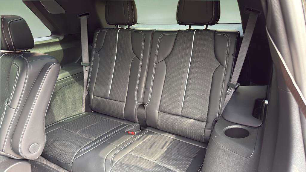 Certified 2026 Cadillac Vistiq Sport w/ LPO, Floor Liner Package AWD/4WD image 26