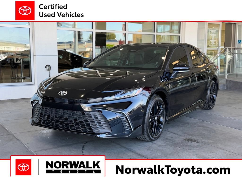 Certified 2026 Toyota Camry SE FWD image 1