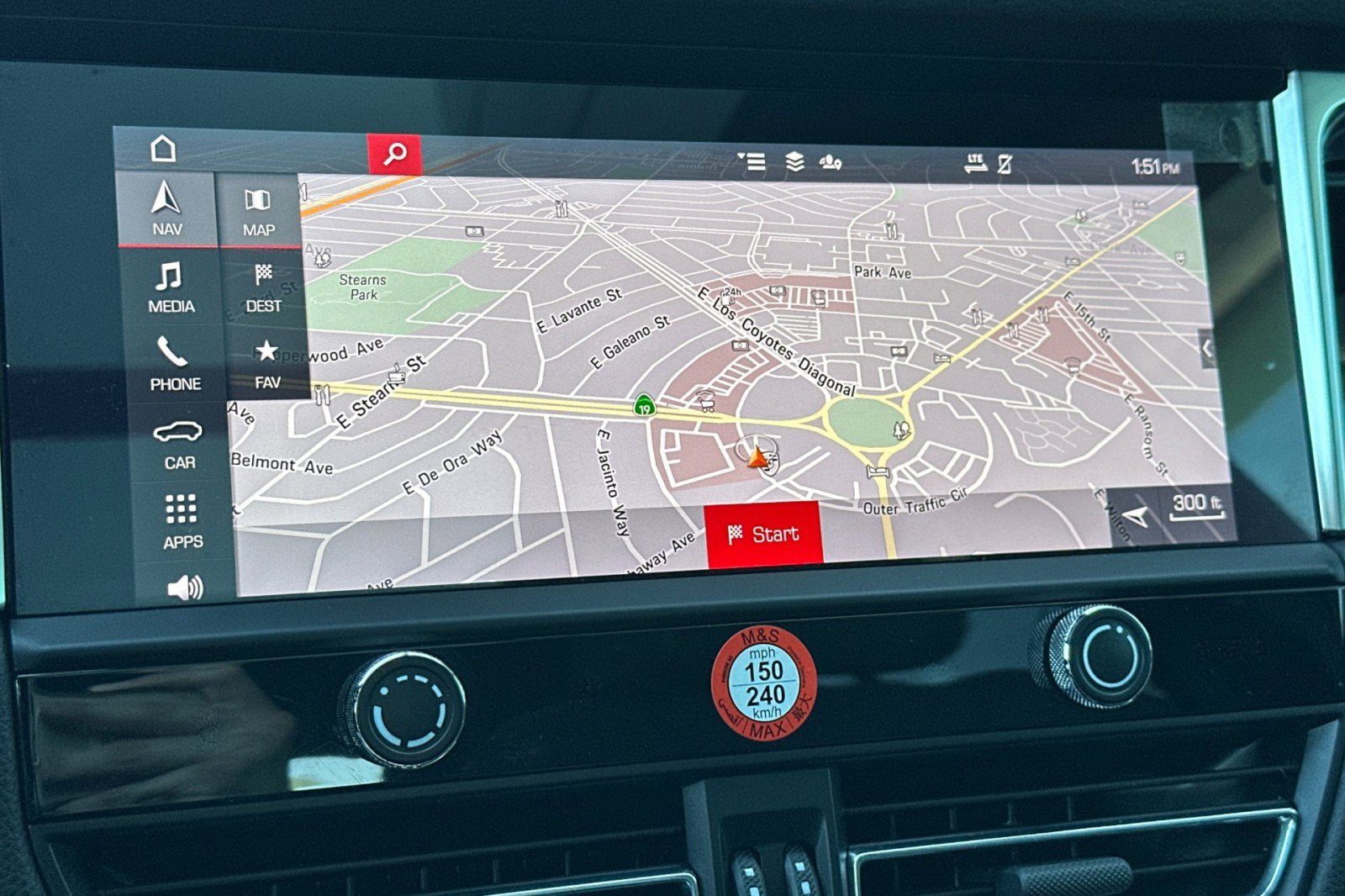 Certified 2023 Porsche Macan image 19