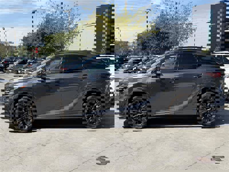 Used 2024 Lexus RX 500h F Sport w/ Convenience Package image 3