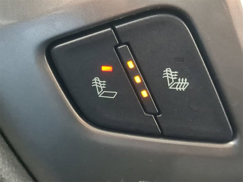 Used 2018 Chevrolet Silverado 1500 LT w/ All Star Edition image 21