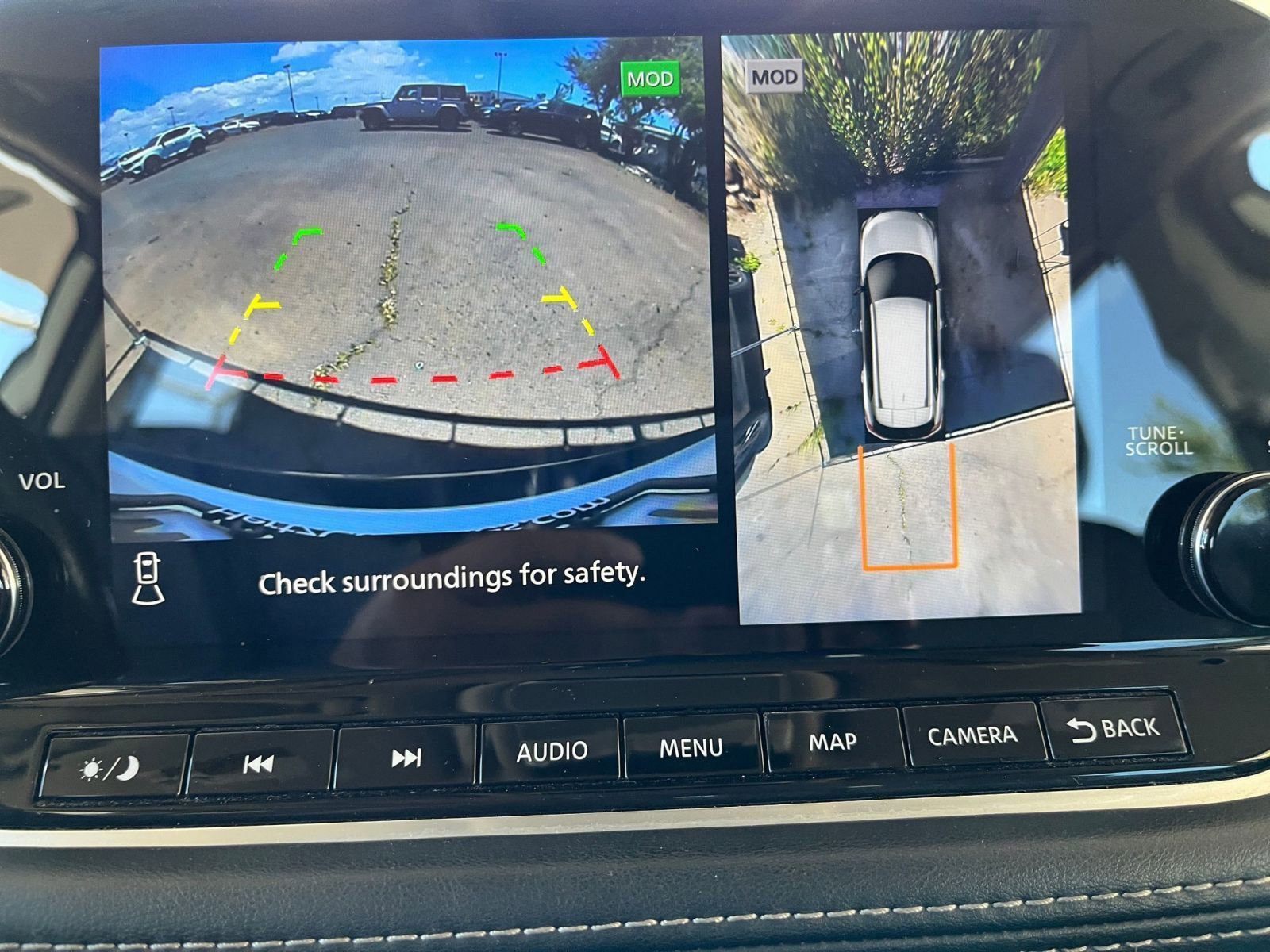 Used 2023 Nissan Rogue SL w/ SL Premium Package image 17