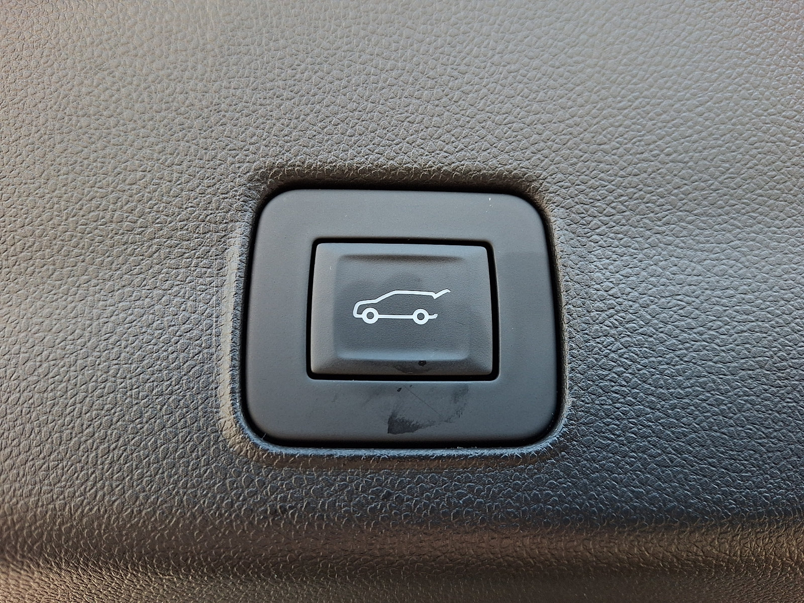 Used 2024 Chevrolet TrailBlazer ACTIV w/ Convenience Package AWD/4WD image 30