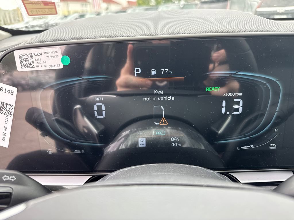 New 2025 Kia Niro SX Touring image 26