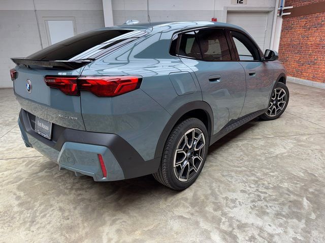 Certified 2025 BMW X2 xDrive28i w/ Technology Package image 7