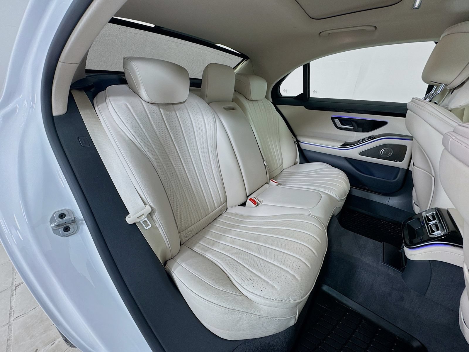 Used 2024 Mercedes-Benz S 500 4MATIC image 26