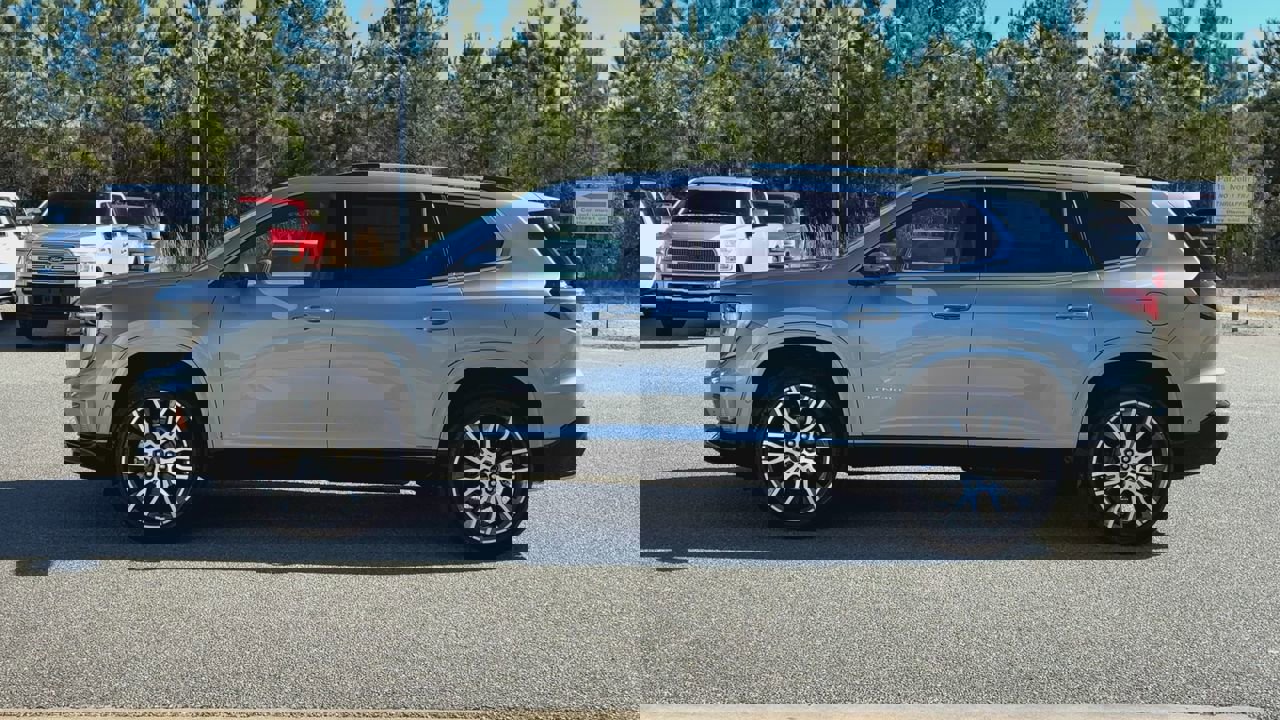 New 2026 GMC Acadia Denali Ultimate w/ LPO, Floor Liner Package image 40