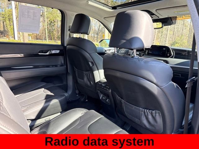 Used 2022 Hyundai Palisade Limited w/ Winter Package image 25